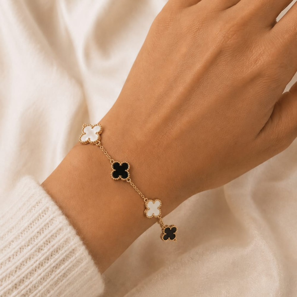 Four Leaf Clover Bracelet – Black & White