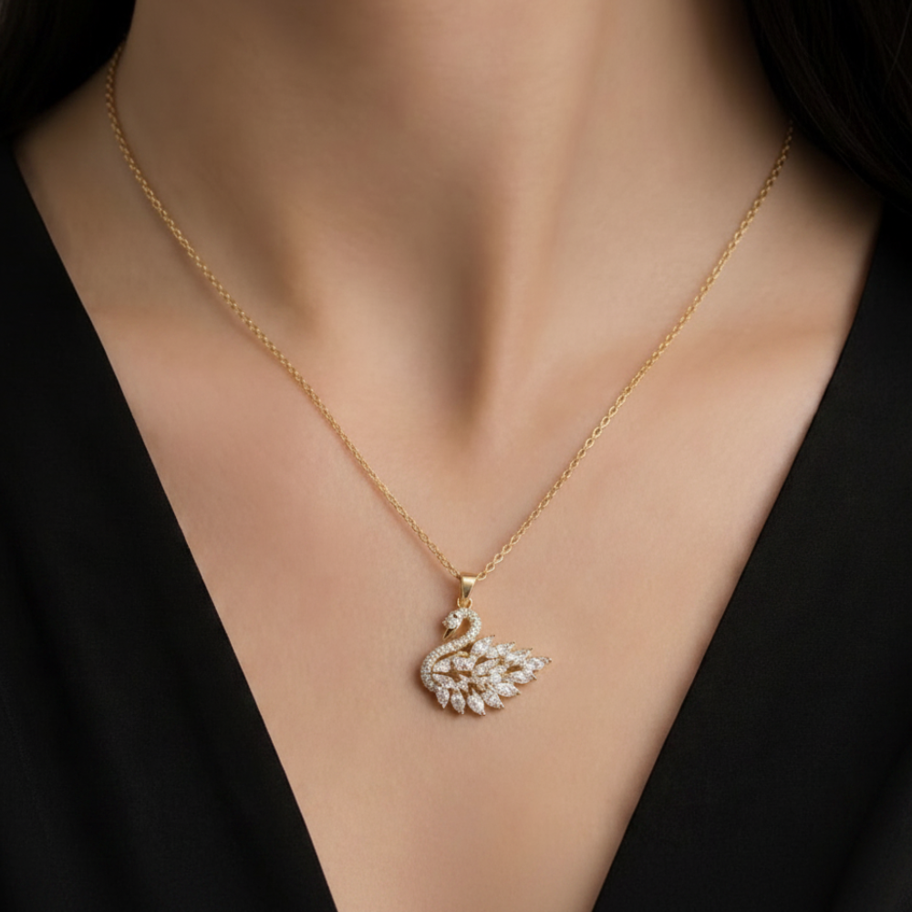 Swan Crystal Necklace in White – gold-plated chain with white marquise crystal swan
