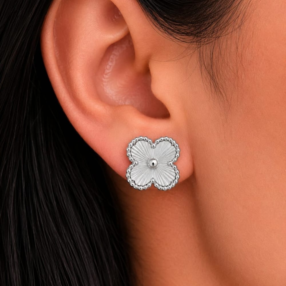 Four Leaf Clover Earrings – Silver