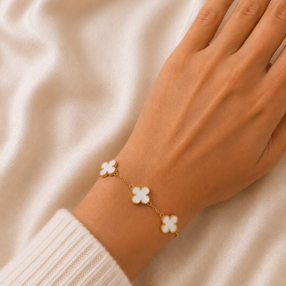 Four Leaf Clover Bracelet – White